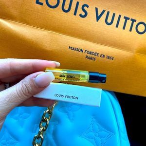 💎🦄 SUN SONG Louis Vuitton Discontinued very rare 2ml sample COMES WITH BAG